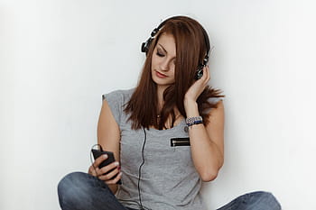 cantik, muda, wanita, headphone, mendengarkan, musik, dewasa, kaukasia, perempuan, gadis, teknologi