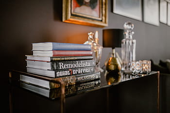 jarra, velas, pintura, parede, interior, casa, revistas, artigos essenciais, livros, decoração, decorações