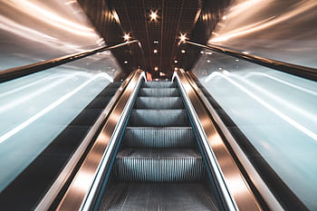 escalera mecánica rápida, escalera mecánica, rápido, en movimiento, transporte público, escaleras, metro, tecnología, superior, subterráneo