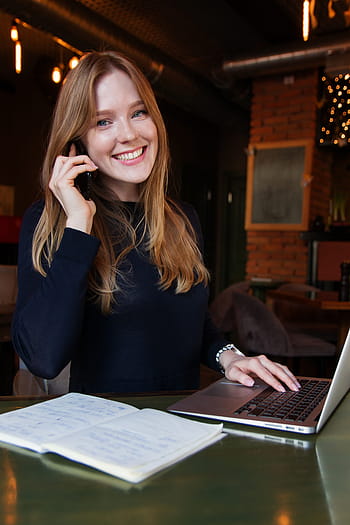 business, lady, woman, girl, computer, smile, café, work, advice, beautiful, the success of the